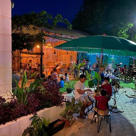 Bloom Garden Bed & Breakfast Сиемрип Экстерьер фото