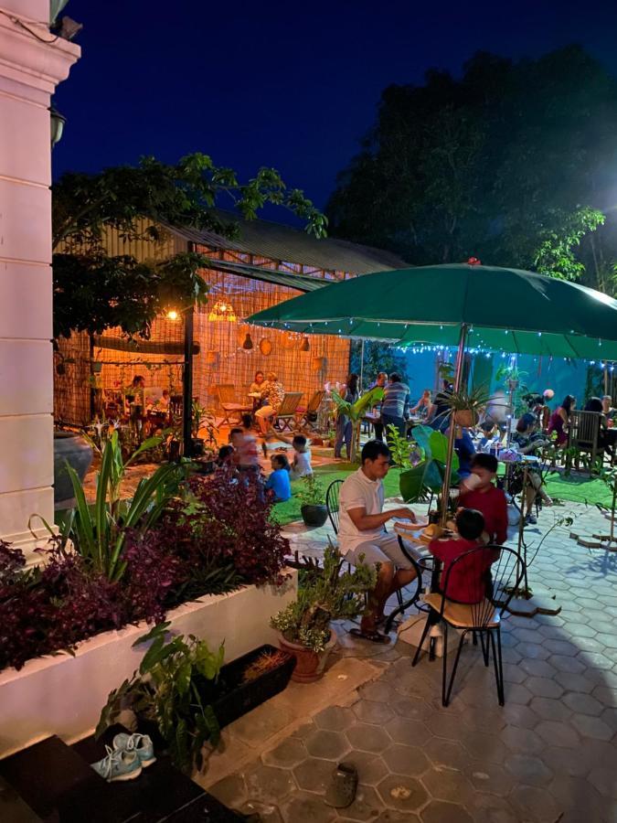 Bloom Garden Bed & Breakfast Сиемрип Экстерьер фото