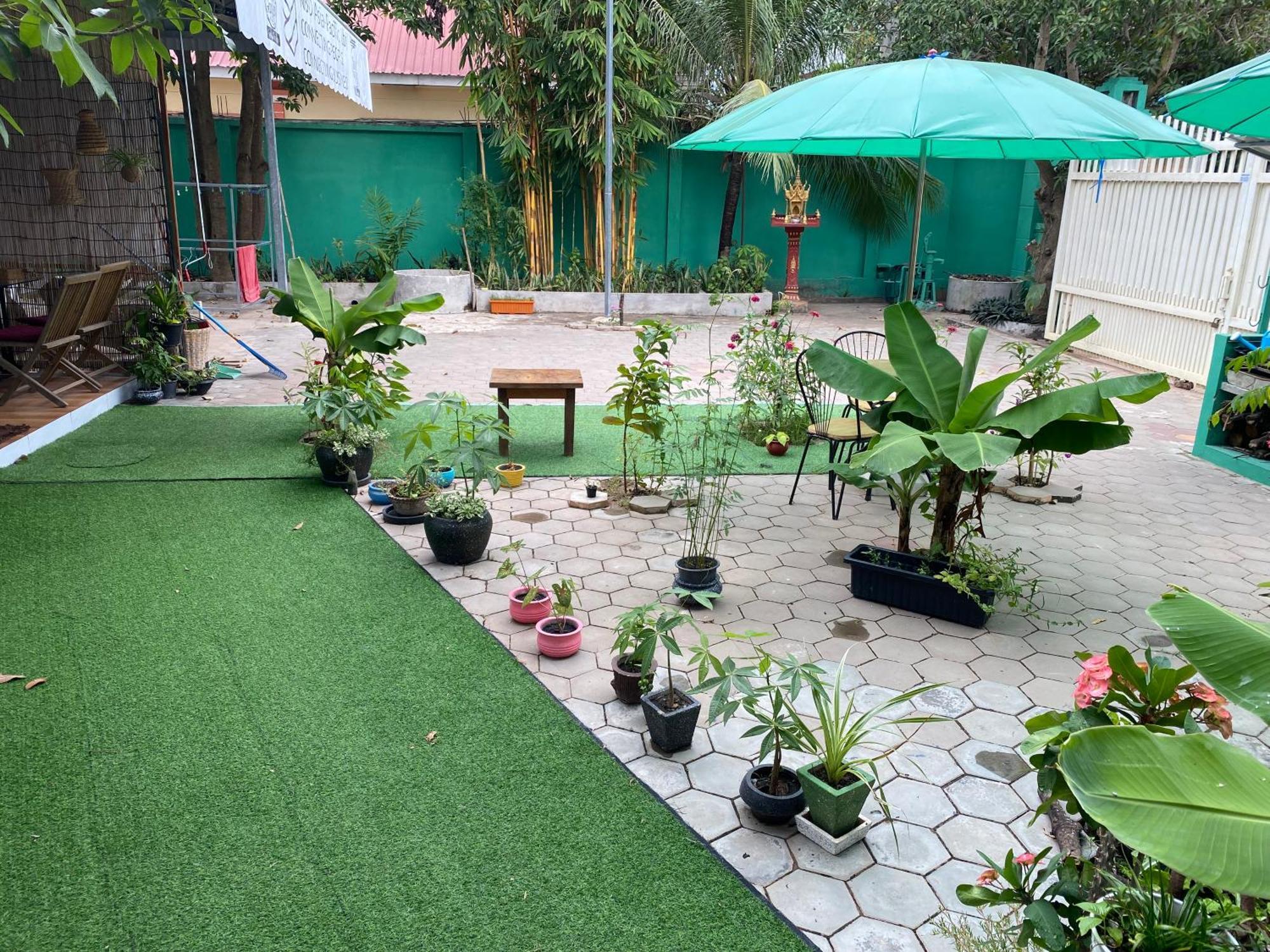 Bloom Garden Bed & Breakfast Сиемрип Экстерьер фото